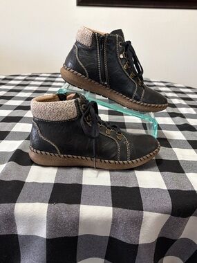 Biza Royalty Lace-up Boots Leather Brown Wrinkled Bootie Knit Collar 39/US 8-8.5